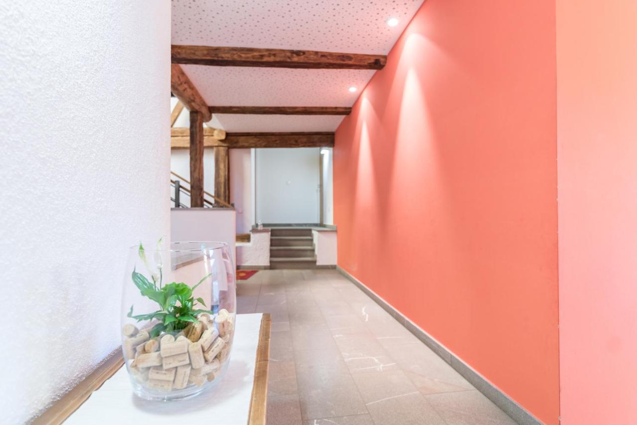Strasserhof Tenuta-Weingut Vahrn Ngoại thất bức ảnh