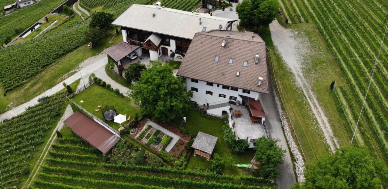 Strasserhof Tenuta-Weingut Vahrn Ngoại thất bức ảnh